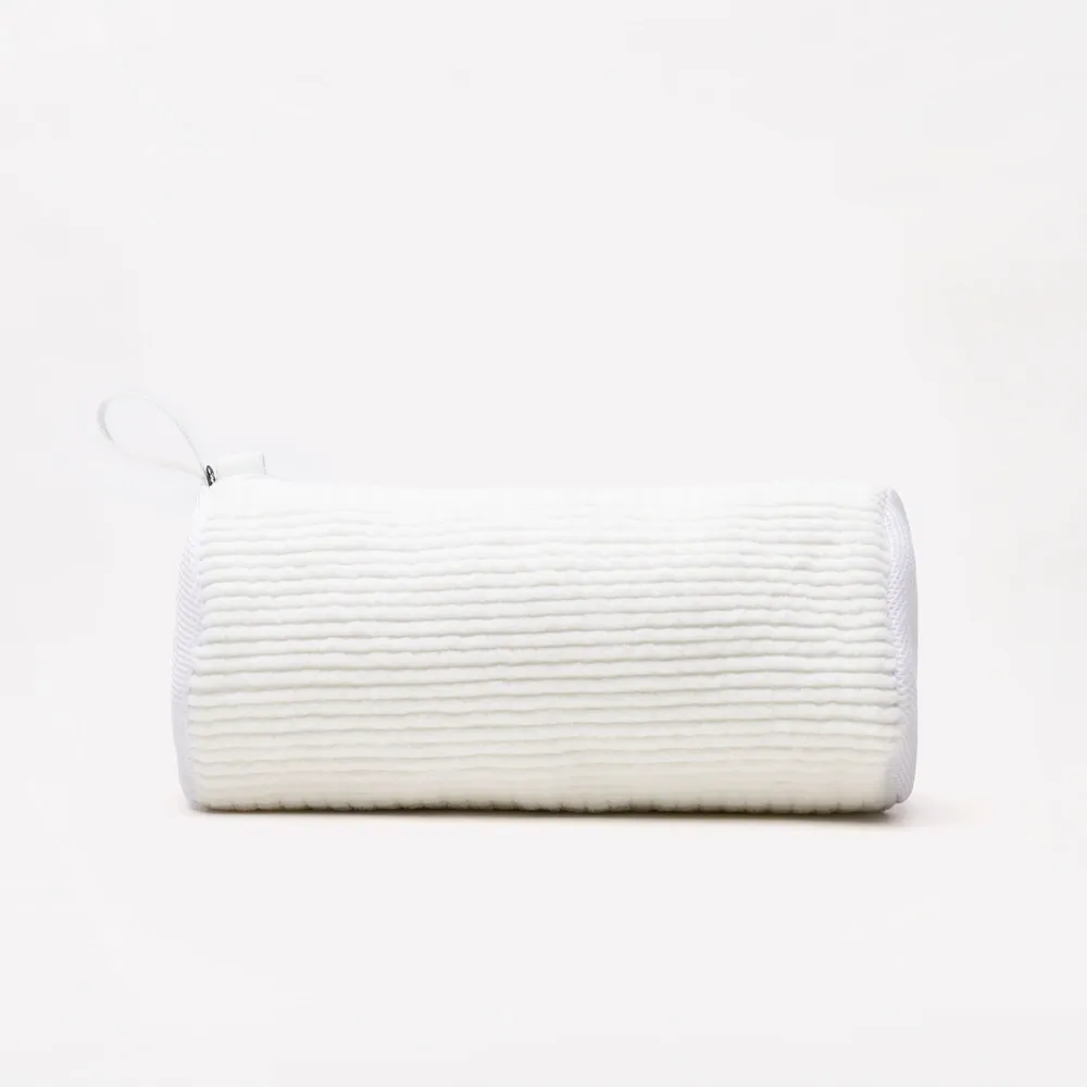 i68d2b1960a431-kanso-shoe-wash-bag-01.webp